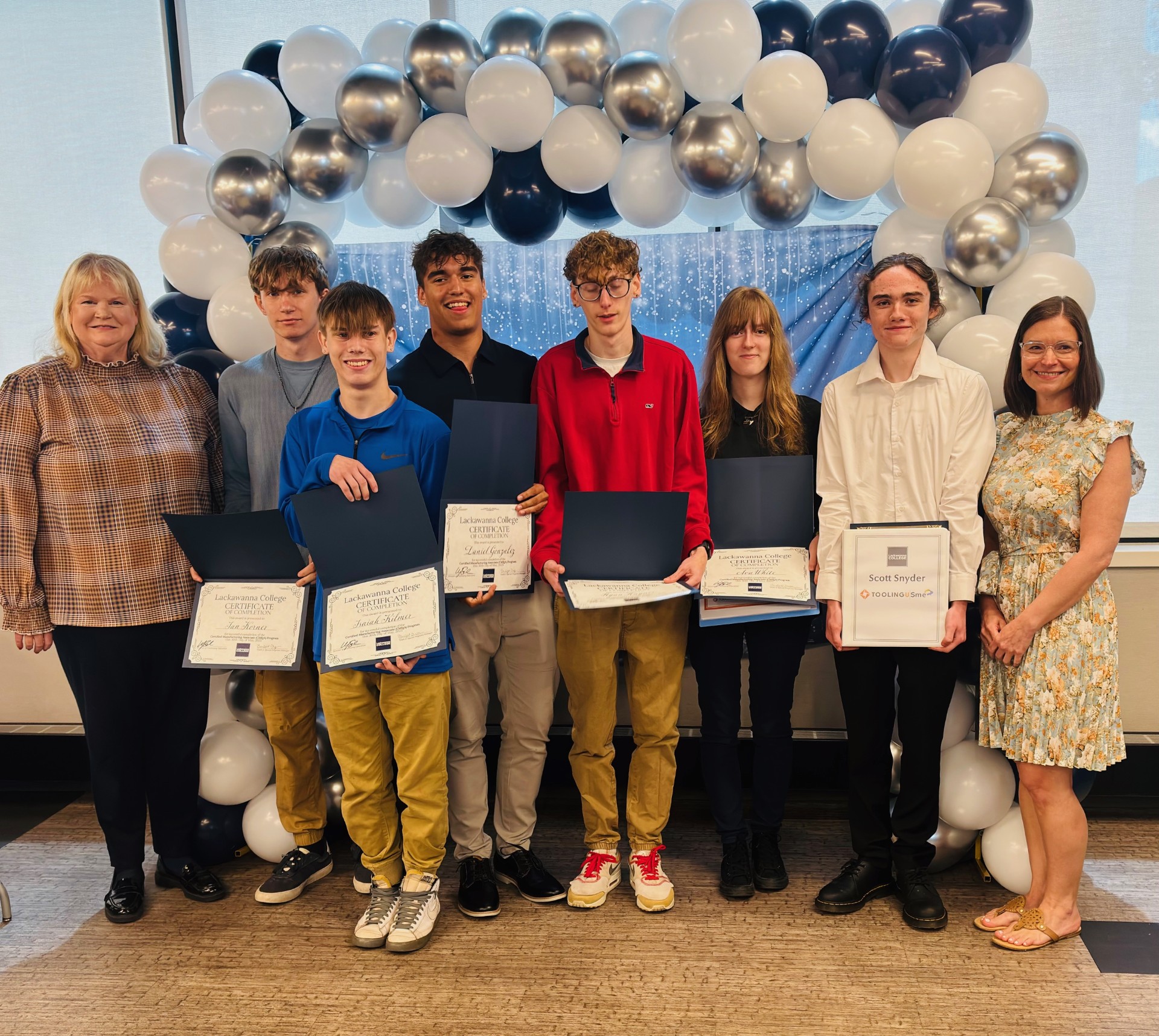 You are currently viewing Five CA Seniors Earn Certified Manufacturing Associate (CMfgA) Credential
